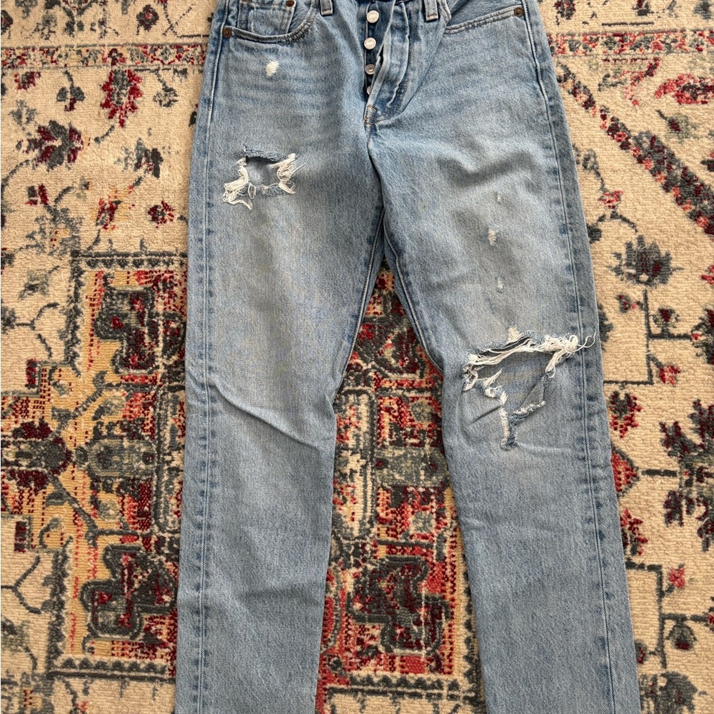 Levi's Light Blue Distressed Women's Jeans W24 L28